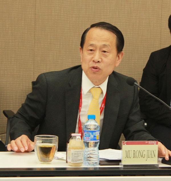 慕镕鍵：把關(guān)愛橫向到邊，豎向到底