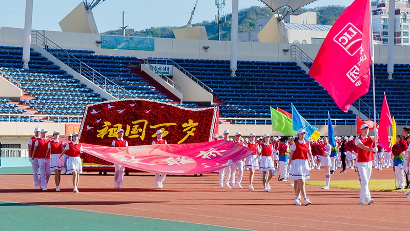 追求卓越，奮勇爭先，聯(lián)橋集團在高新區(qū)第九屆運動會上精彩綻放 奪得團體亞軍(圖2)